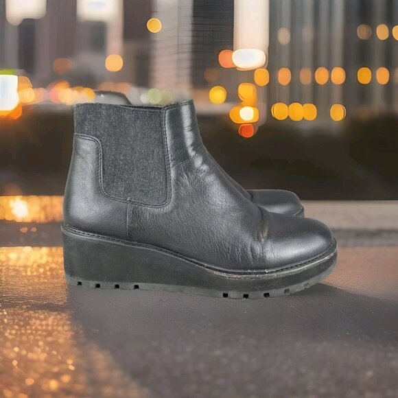 ✅Eileen Fisher Black Leather Chelsea Ankle Boot Womens 9.5 Pull On Wedge Booties - Picture 1 of 12